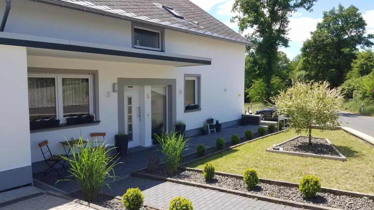Ferienwohnungen Haus Talblick Valwig Exterior foto