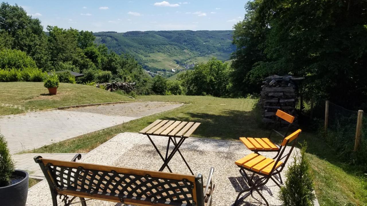Ferienwohnungen Haus Talblick Valwig Exterior foto