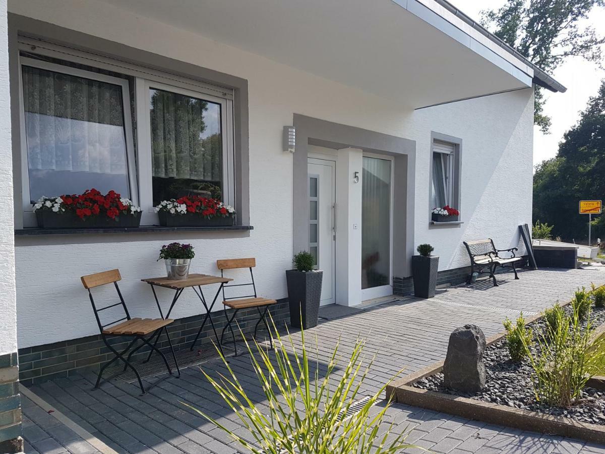 Ferienwohnungen Haus Talblick Valwig Exterior foto
